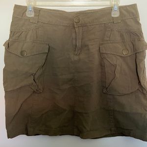 Olive green Tulle skirt with snap buttons